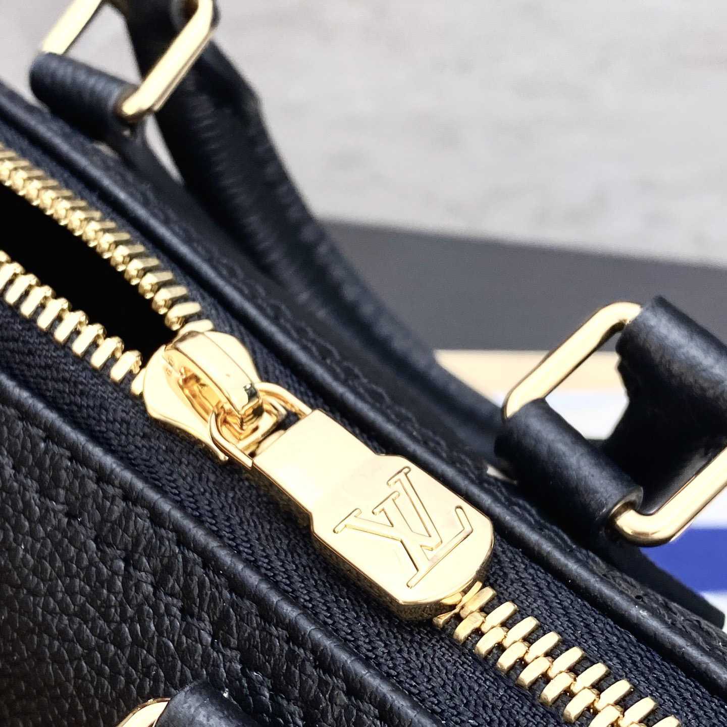 Louis Vuitton Nano Speedy (16-10-7.5cm)       M81456 - DopestKickz