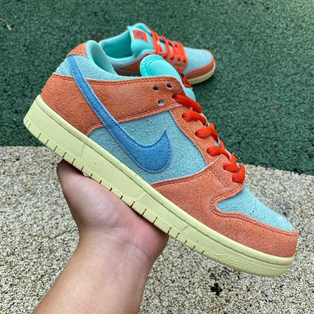 Nike Dunk SB Low Noise Aqua Sneakers       DV5429-80 - DopestKickz
