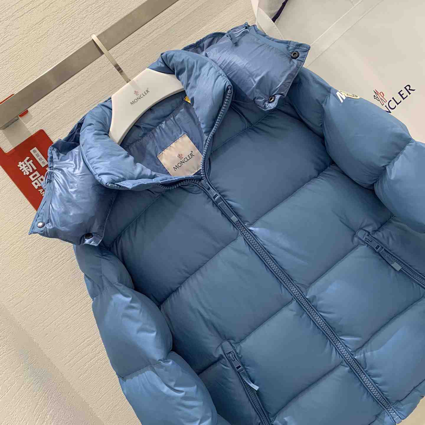 Moncler Acanthus Short Down Jacket - DopestKickz