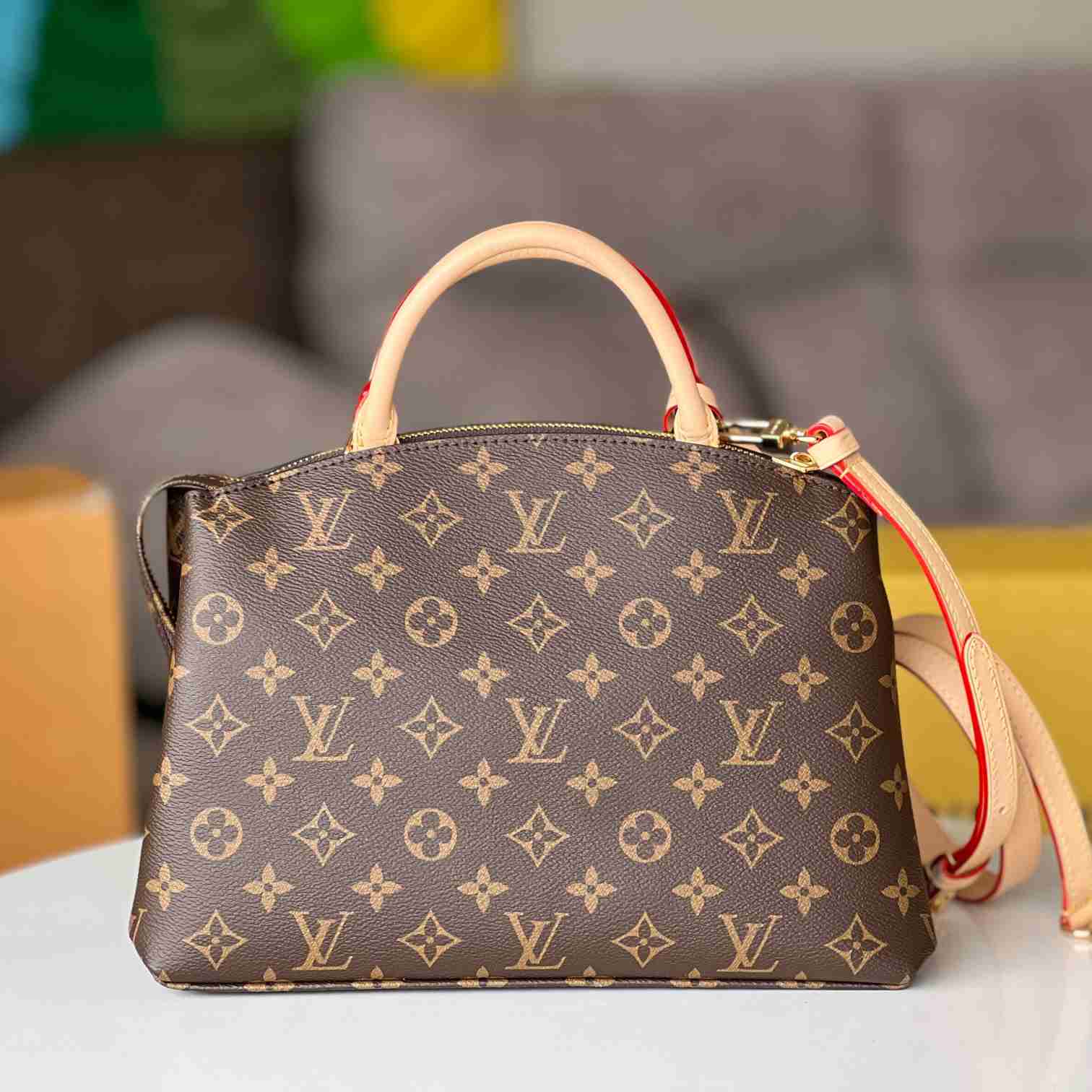 Louis Vuitton Petit Palais  (29x18x12.5CM)   M45900 - DopestKickz