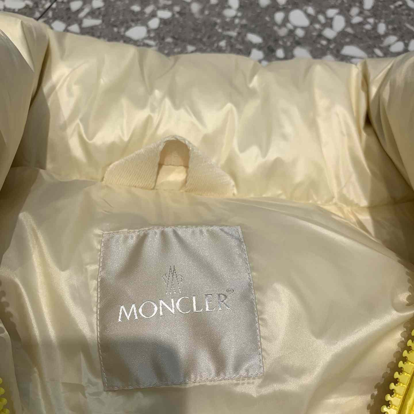 Moncler Sumido Down Vest - DopestKickz