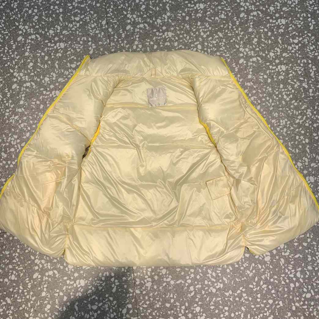 Moncler Sumido Down Vest - DopestKickz