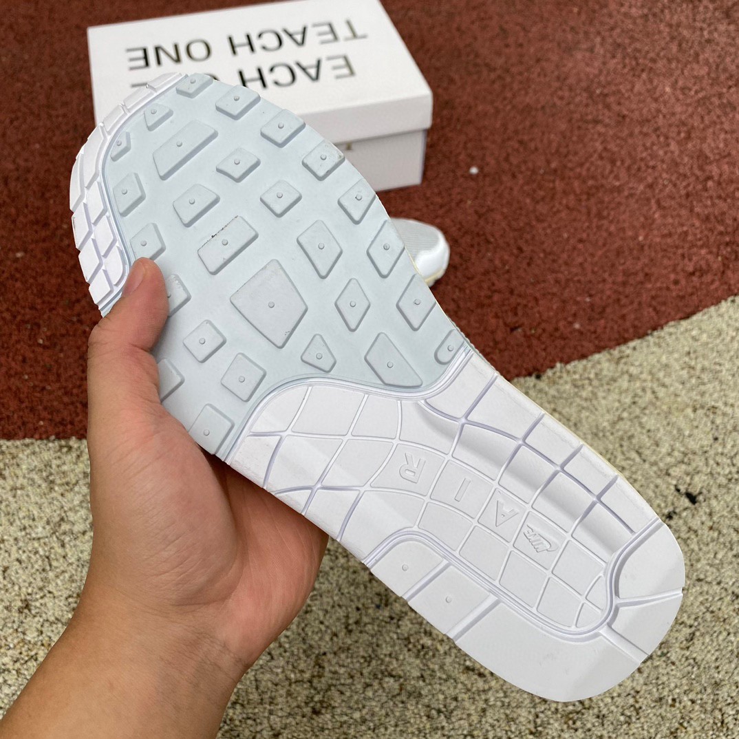 Nike Air Max 1 X Patta Sneaker     DQ0299-100 - DopestKickz