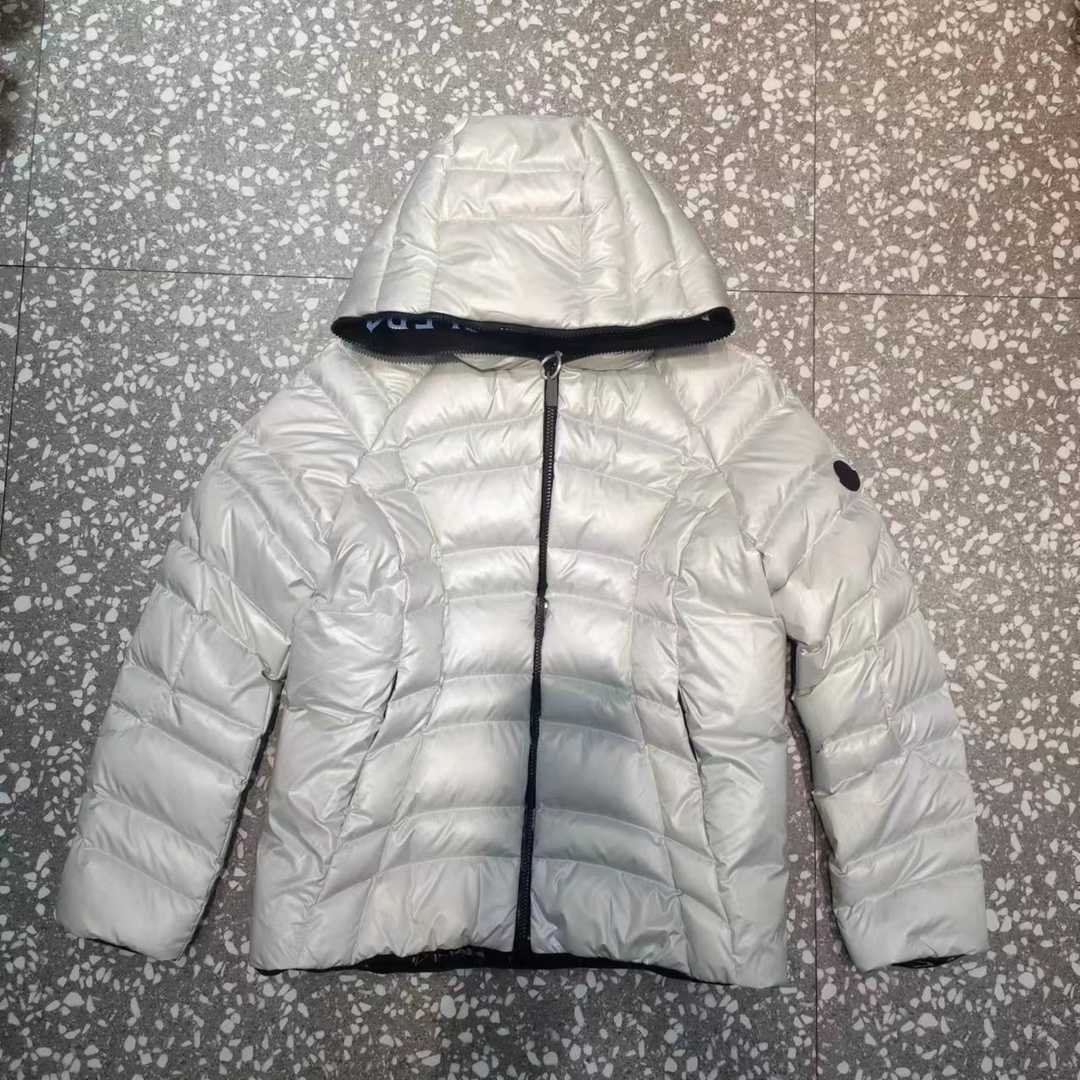 Moncler Narlay Short Down Jacket - DopestKickz