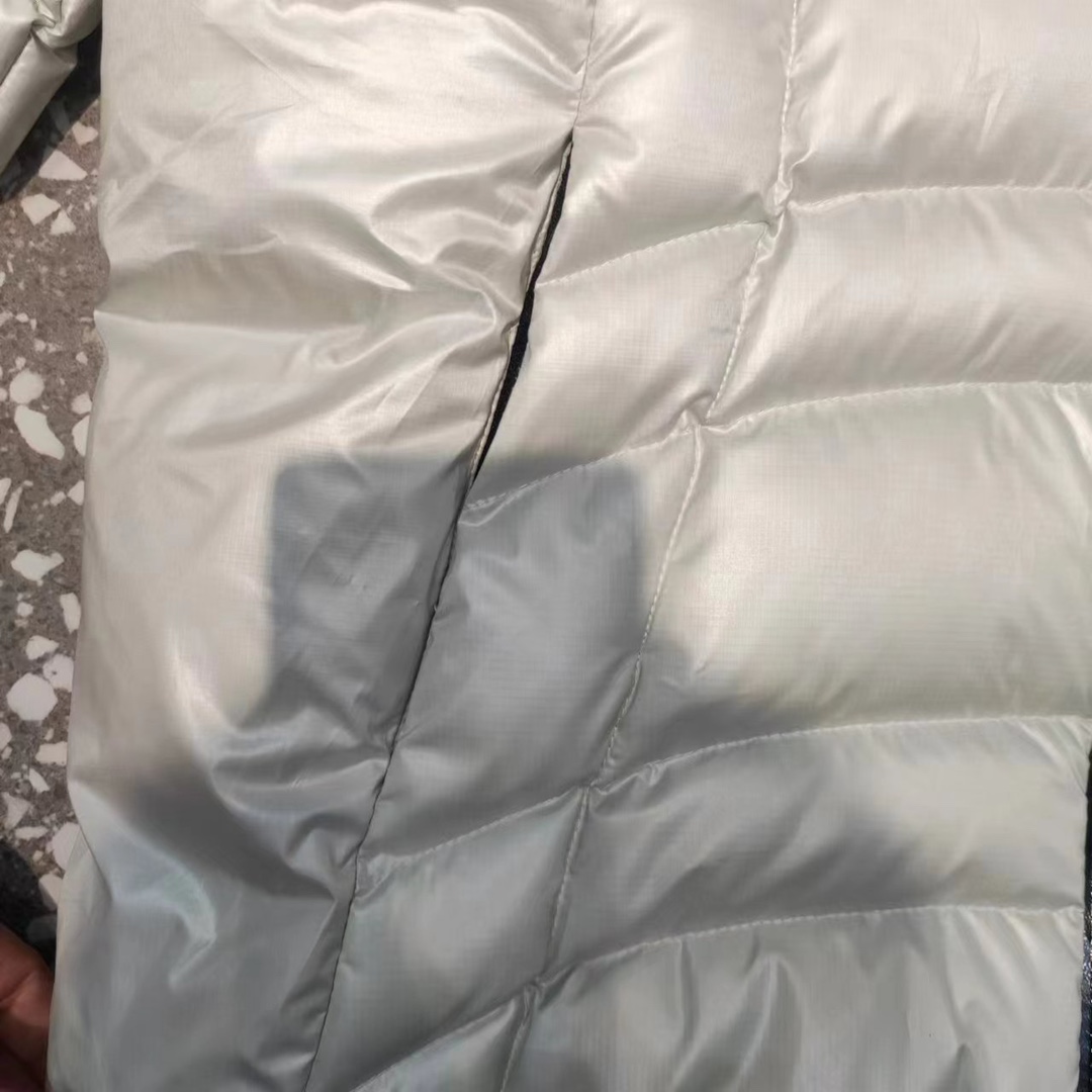 Moncler Narlay Short Down Jacket - DopestKickz