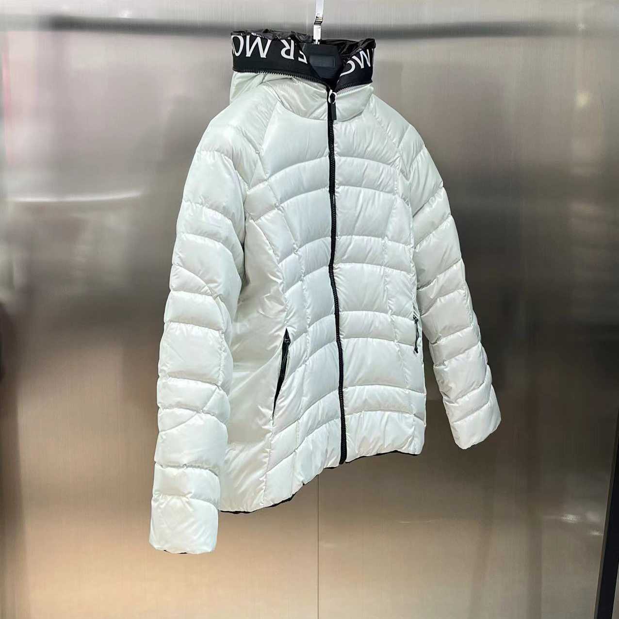 Moncler Narlay Short Down Jacket - DopestKickz