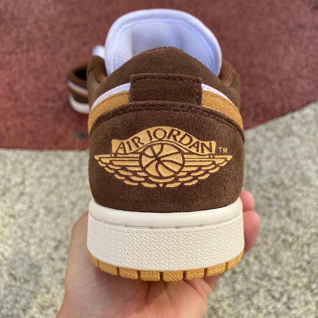 Air Jordan 1 Low Sneaker    FB2216-200 - DopestKickz