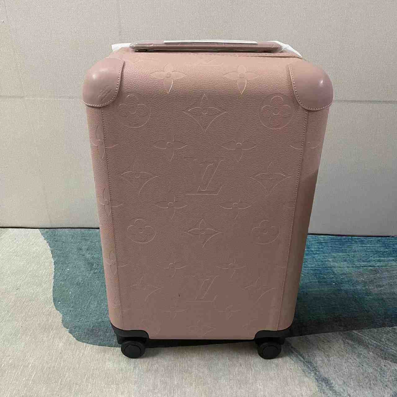 Louis Vuitton Luggage 20inch - DopestKickz