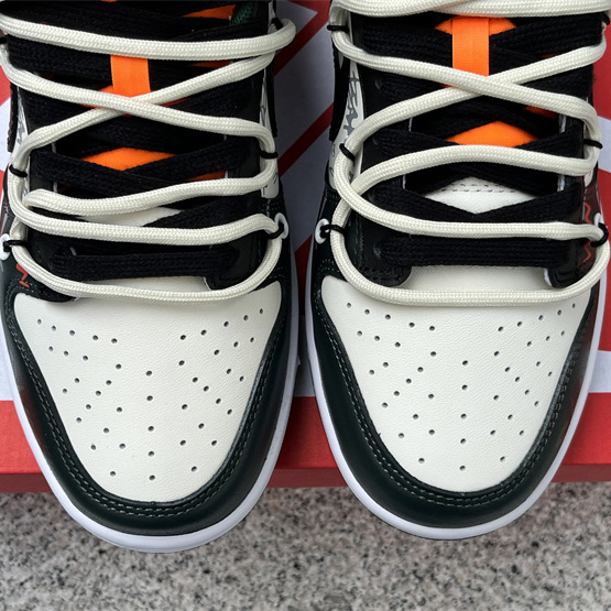 Nike SB Dunk Low Sneaker     DD1931-100 - DopestKickz