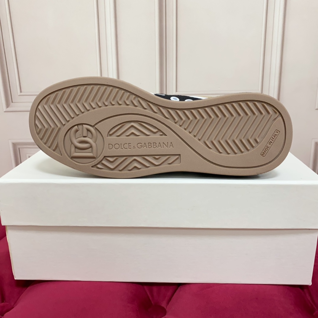 Dolce & Gabbana Mixed-material New Roma Sneakers - DopestKickz