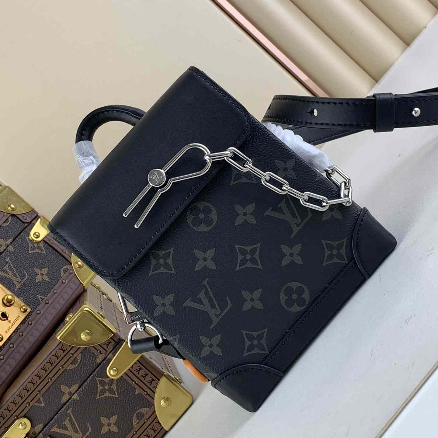 Louis Vuitton Nano Steamer  (15 x 18 x 7 cm) M82774 - DopestKickz