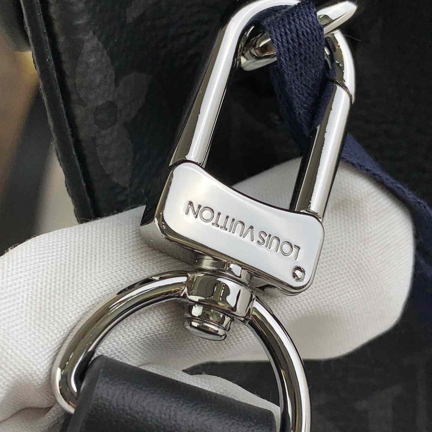 Louis Vuitton Nano Steamer  (15 x 18 x 7 cm) M82774 - DopestKickz