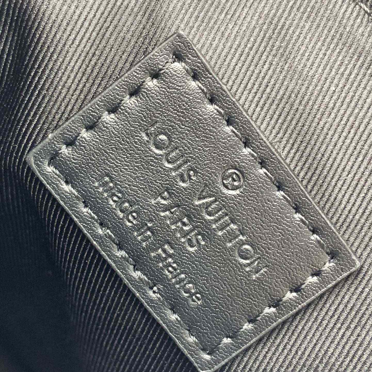 Louis Vuitton Nano Steamer  (15 x 18 x 7 cm) M82774 - DopestKickz