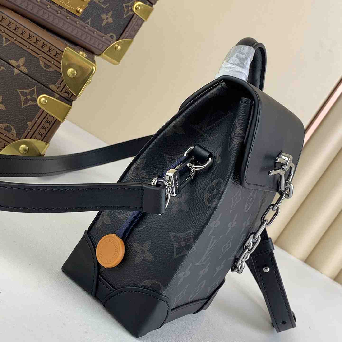 Louis Vuitton Nano Steamer  (15 x 18 x 7 cm) M82774 - DopestKickz
