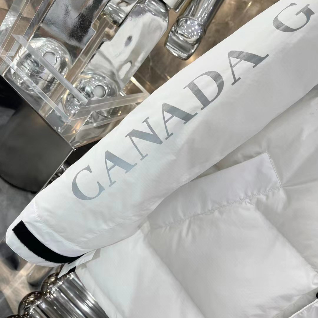 Canada Goose Parkas Approach Jacket - DopestKickz