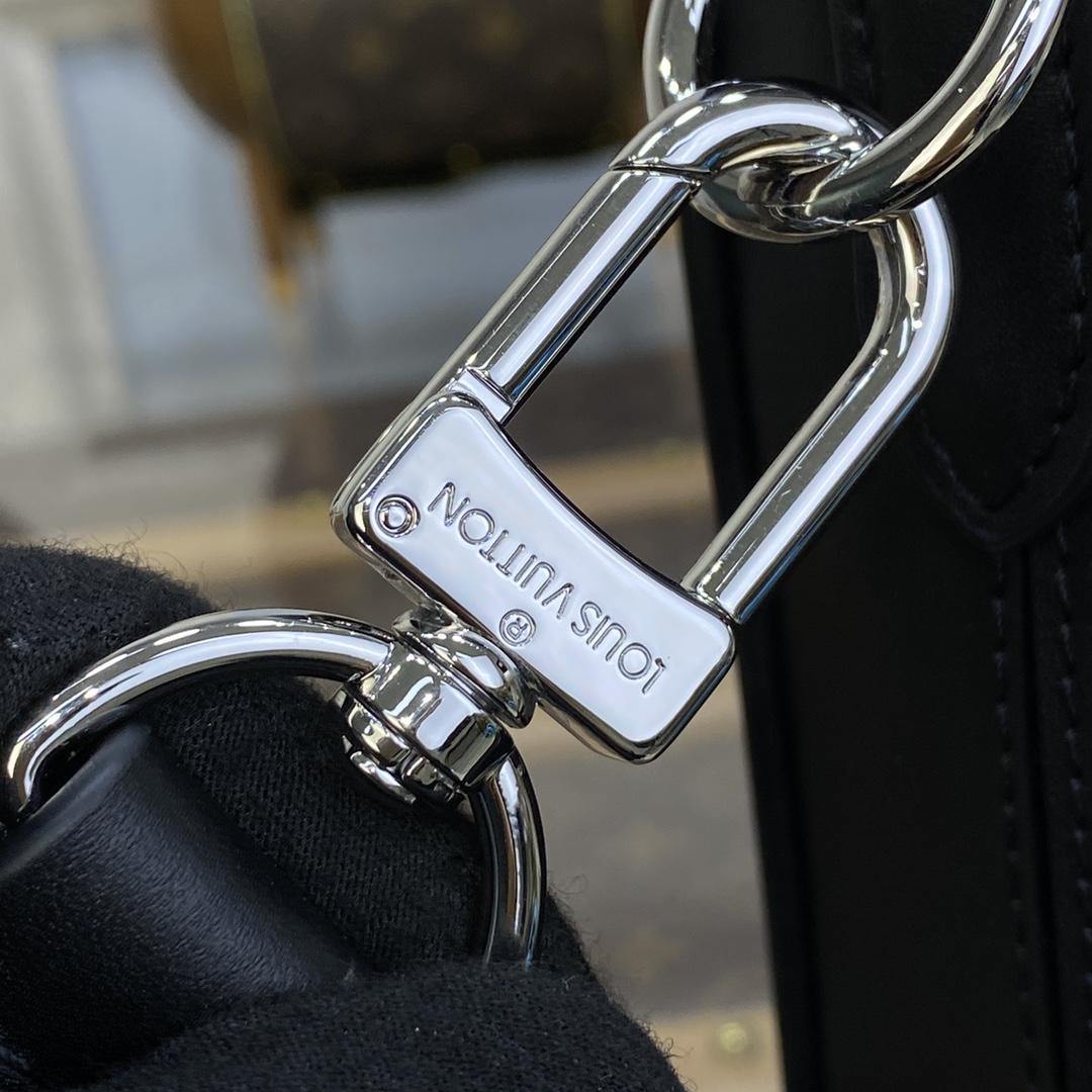 Louis Vuitton Porte-Documents Voyage PM (36.5 x 27.5 x 6cm)   N40444 - DopestKickz