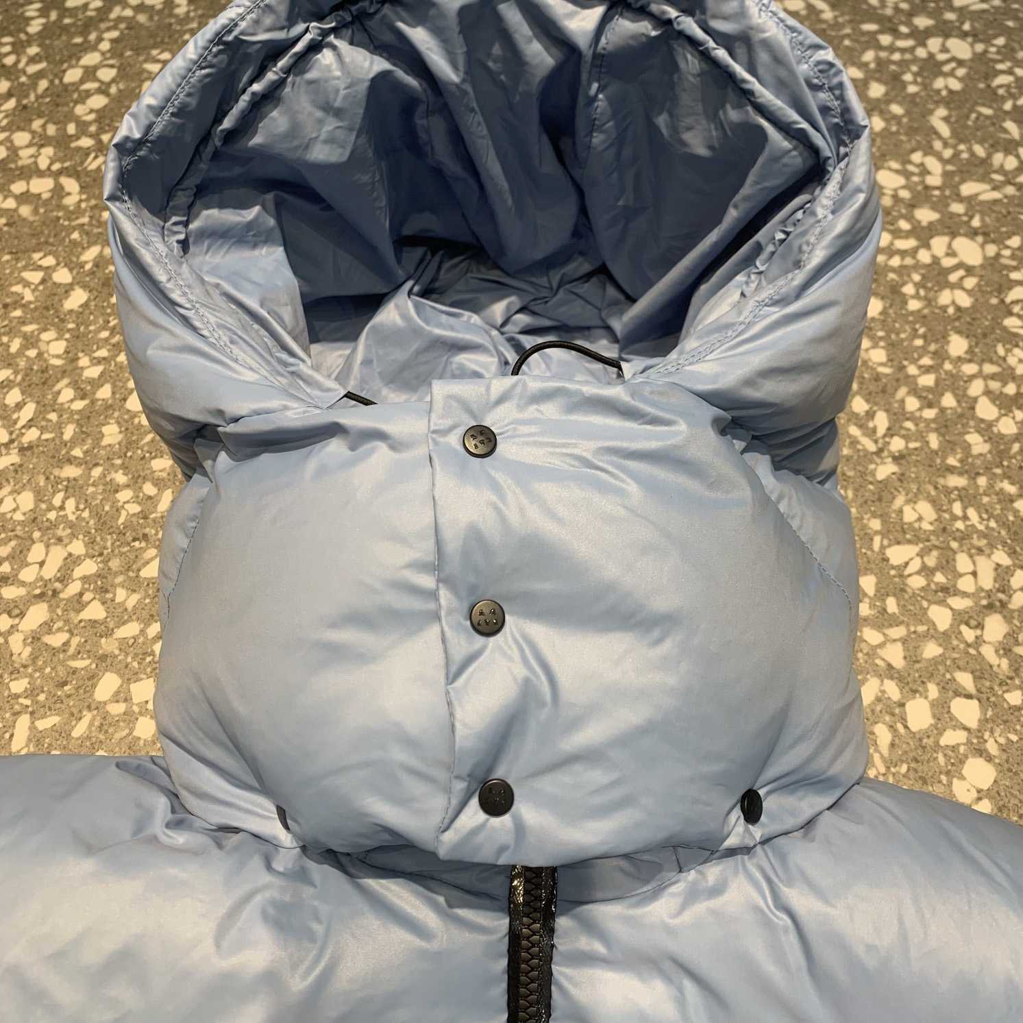 Moncler Yonne Short Down Jacket - DopestKickz