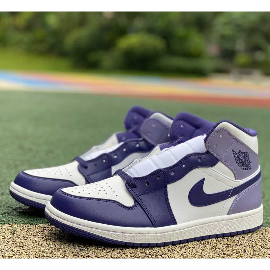 Air Jordan 1 Mid AJ1 Sneaker    DQ8426-515 - DopestKickz