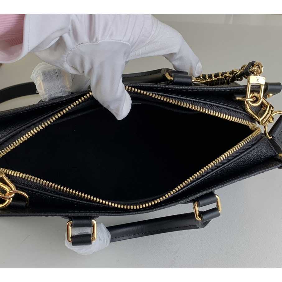 Louis Vuitton OnTheGo East West  (25-13-10 cm) M23640 - DopestKickz