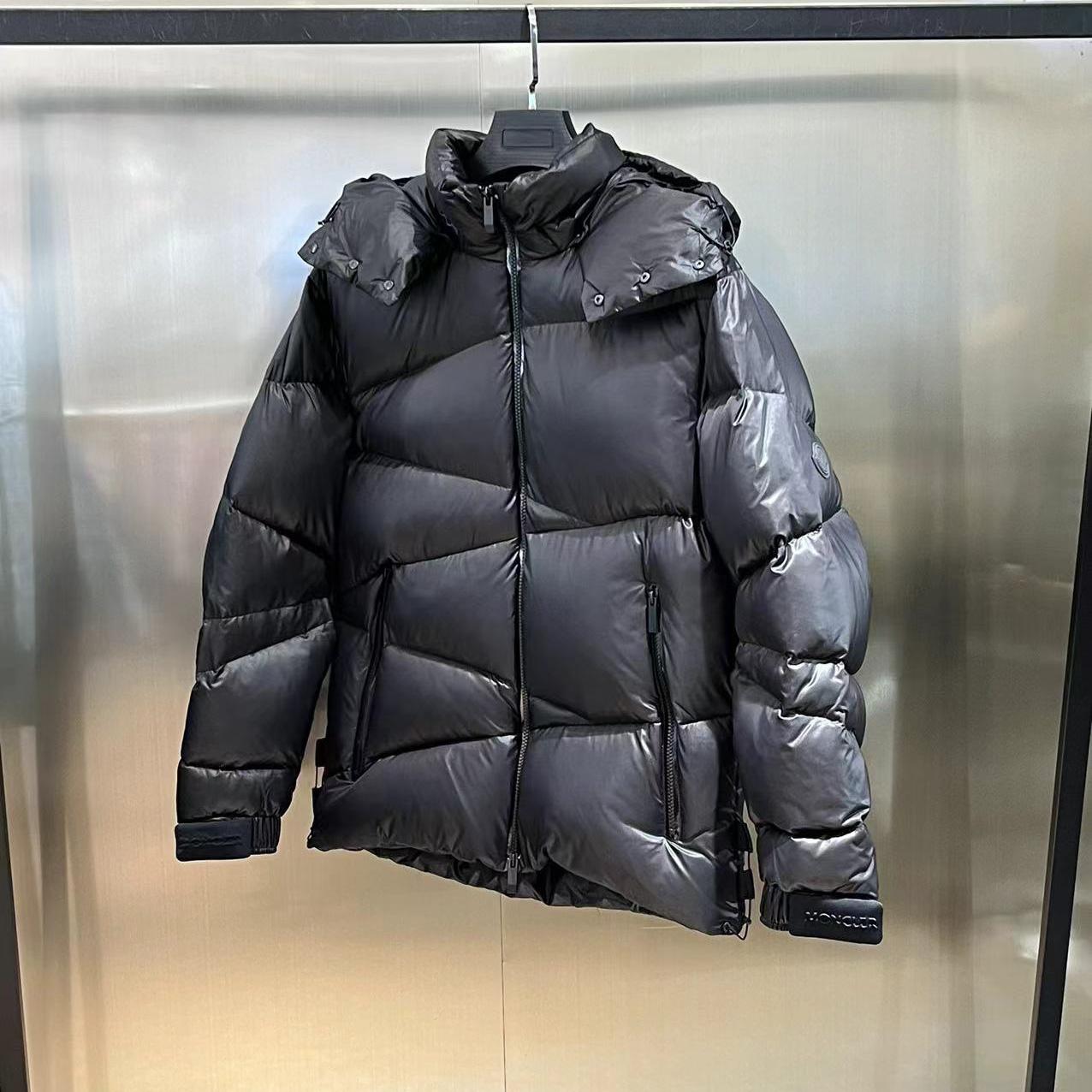 Moncler Yonne Short Down Jacket - DopestKickz