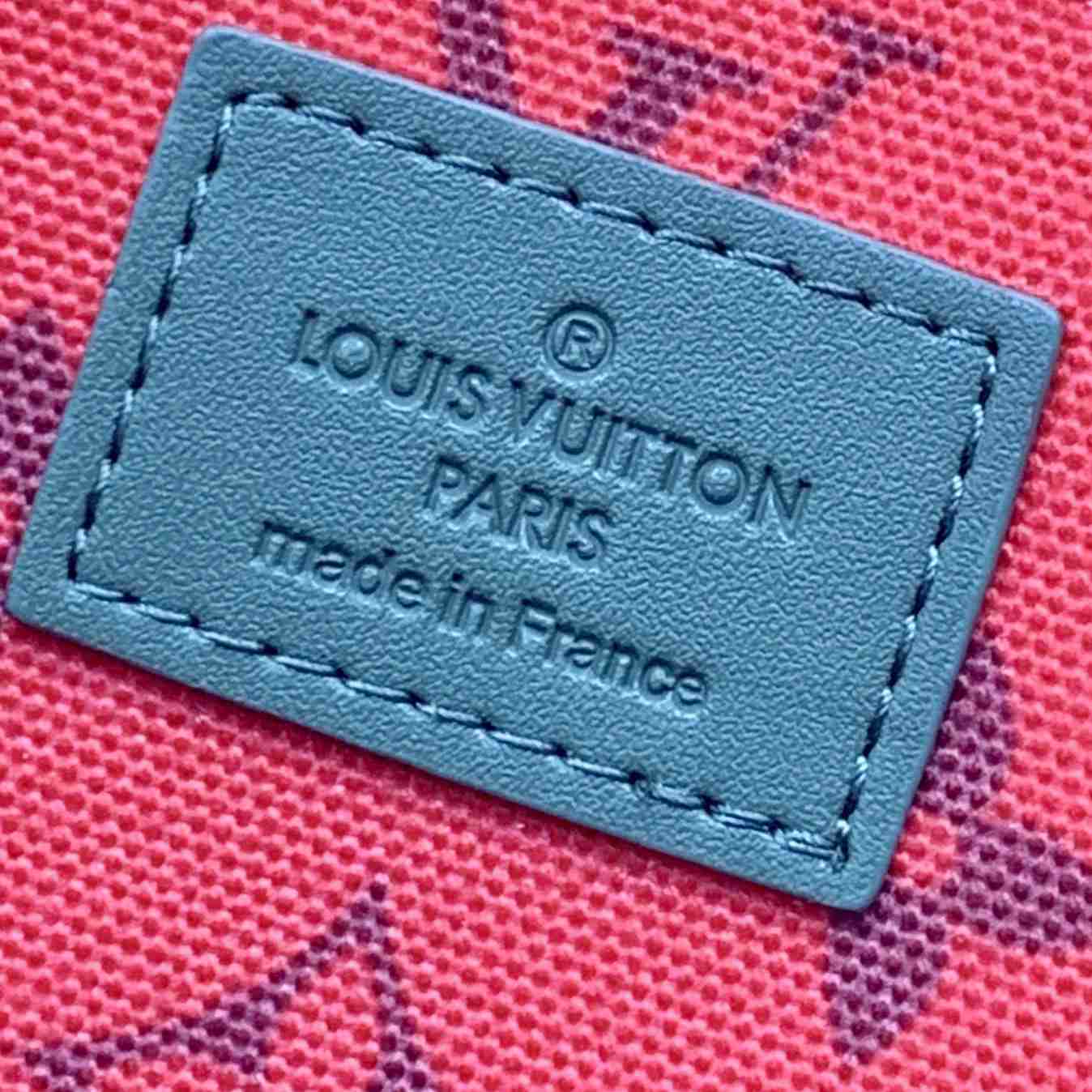 Louis Vuitton Pochette Voyage Souple (32 x 21 x 8cm)M82800 - DopestKickz