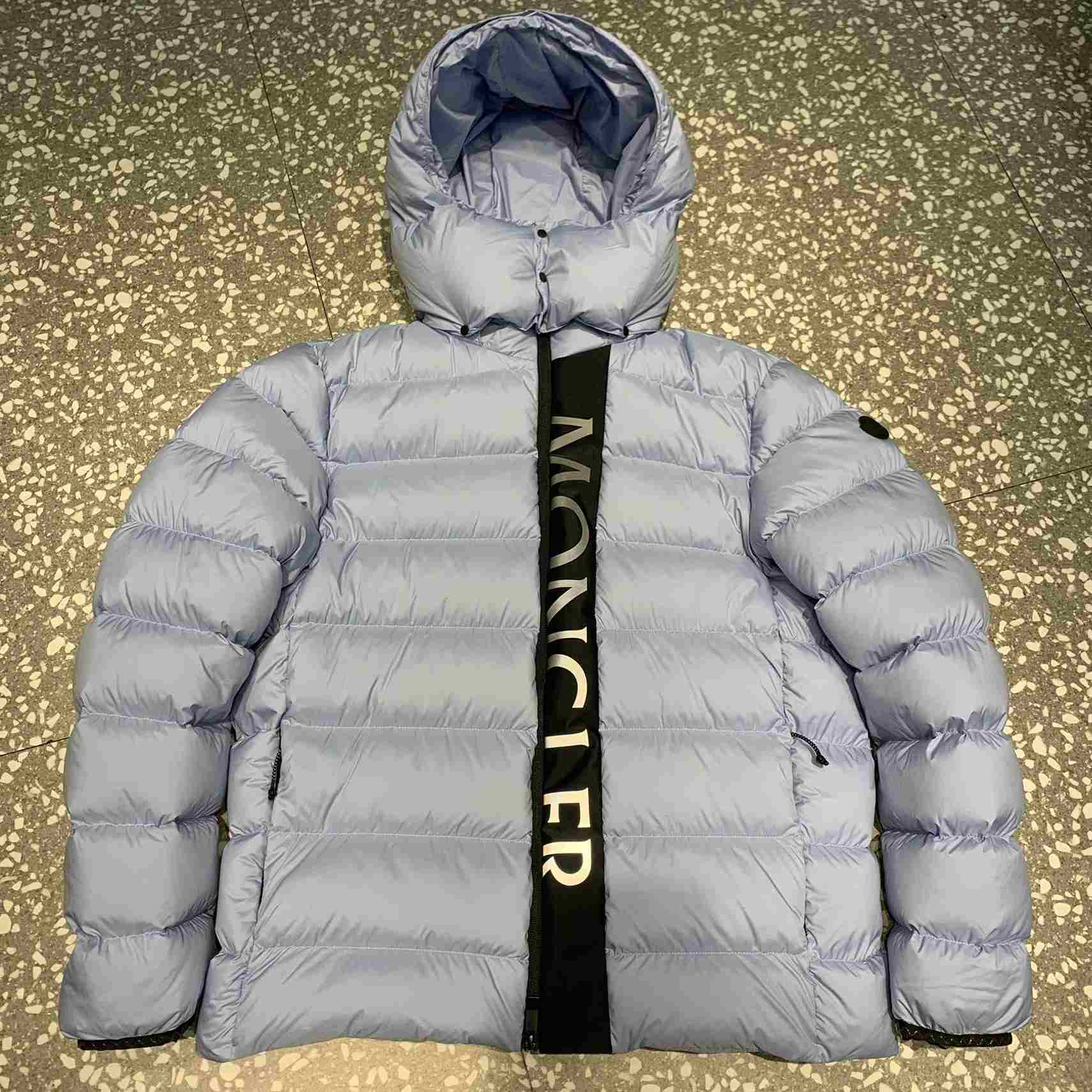 Moncler Ume Short Down Jacket - DopestKickz
