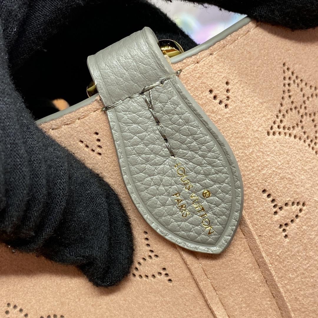 Louis Vuitton Blossom MM (30*27.5*16cm)  M23387 - DopestKickz