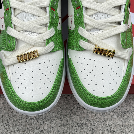 Nike Dunk Low Disrupt 2 “Just Do It” Sneaker      DV1491-101 - DopestKickz