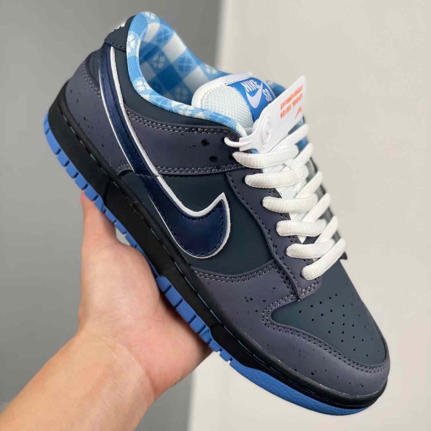  Concepts x Nk Dunk Low Pro SB "Blue Lobster"  Sneaker      313170-342 - DopestKickz