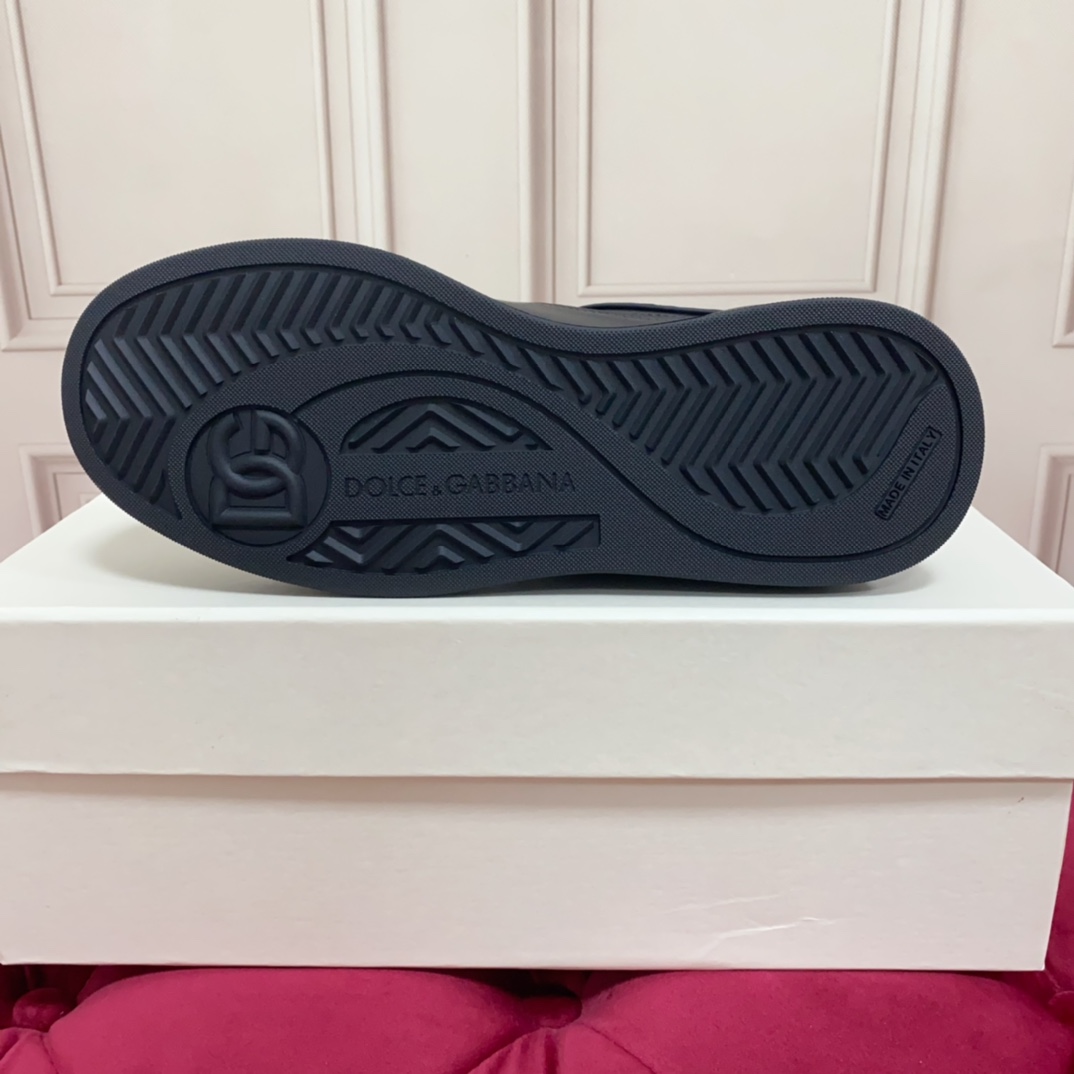 Dolce & Gabbana Black Roma Sneakers - DopestKickz