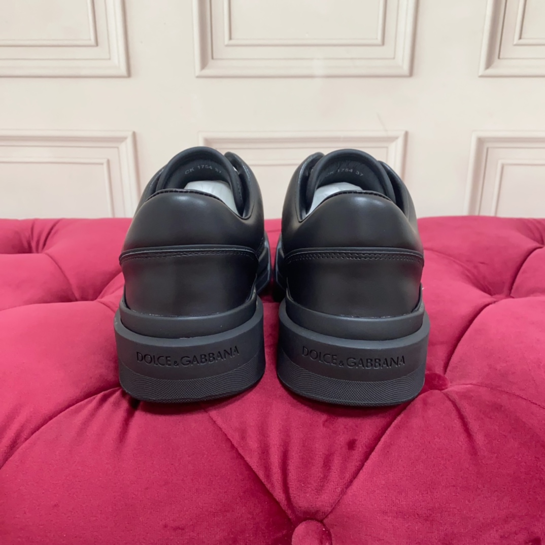 Dolce & Gabbana Black Roma Sneakers - DopestKickz