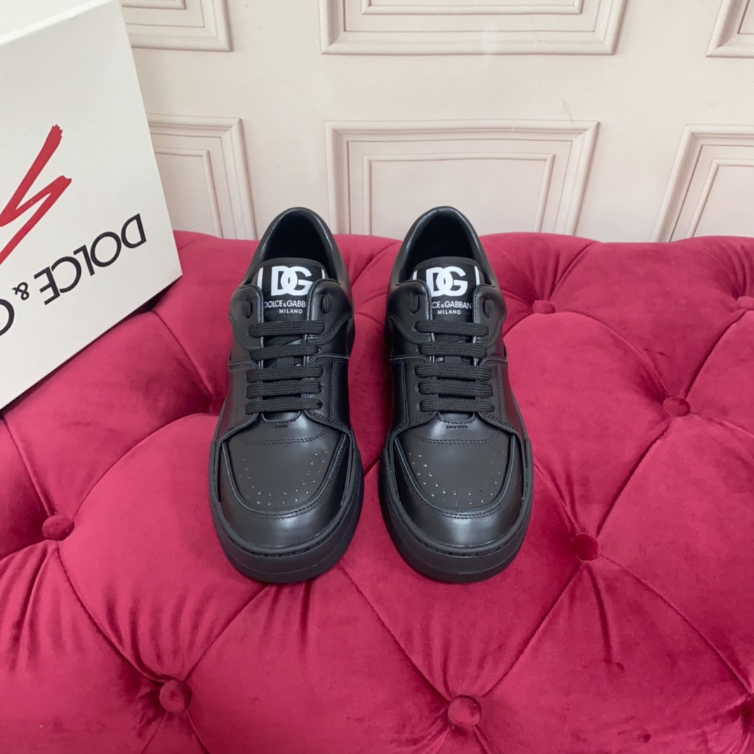 Dolce & Gabbana Black Roma Sneakers - DopestKickz