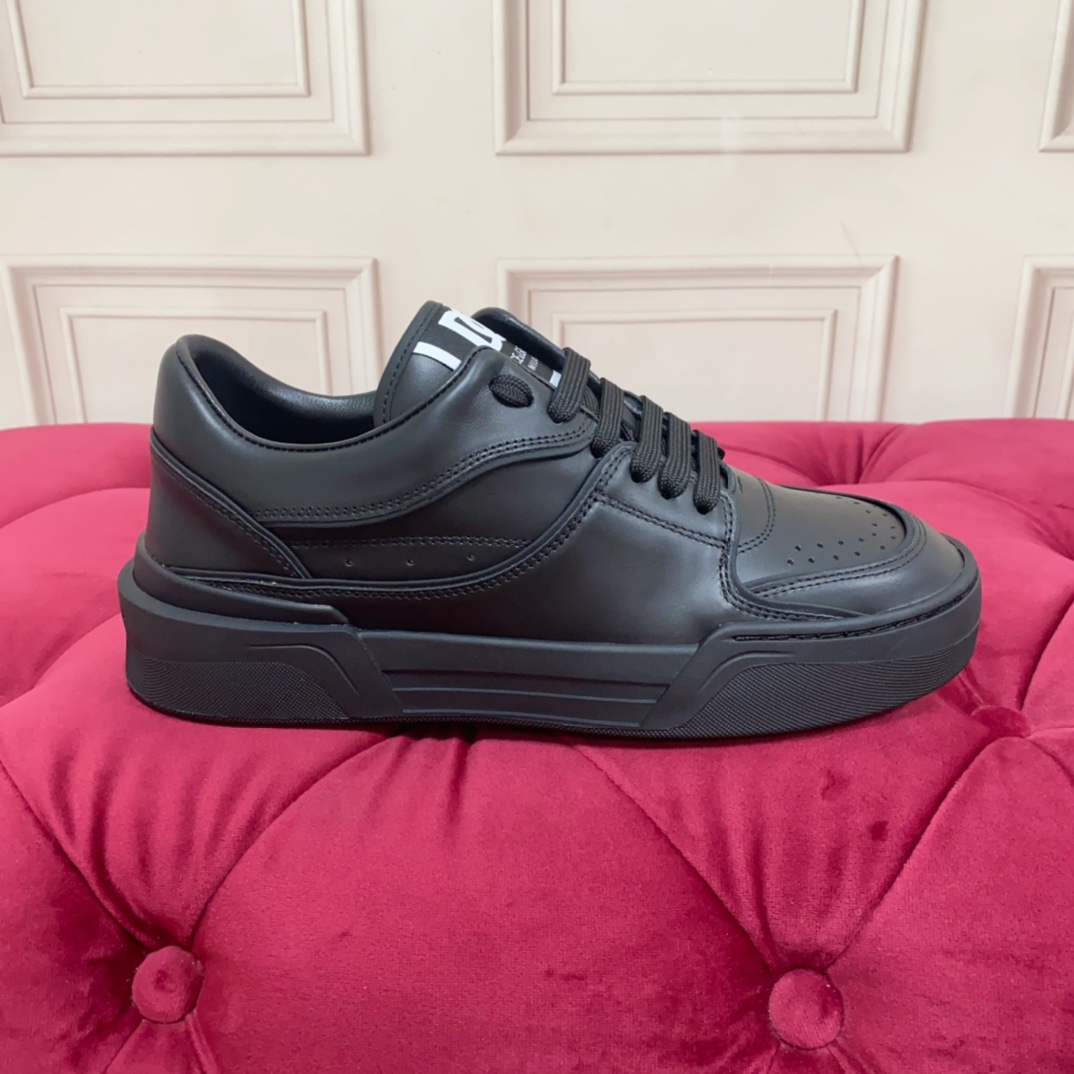 Dolce & Gabbana Black Roma Sneakers - DopestKickz