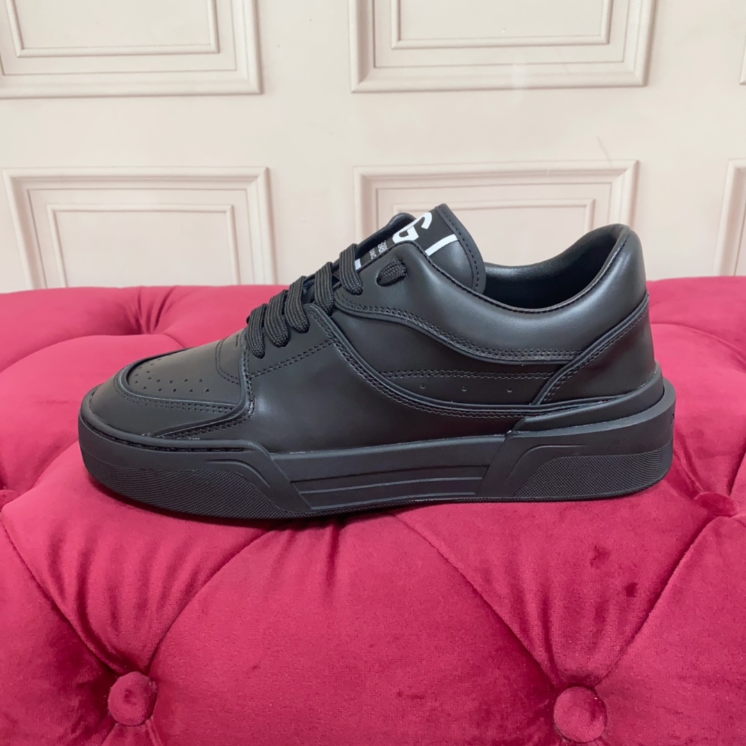Dolce & Gabbana Black Roma Sneakers - DopestKickz