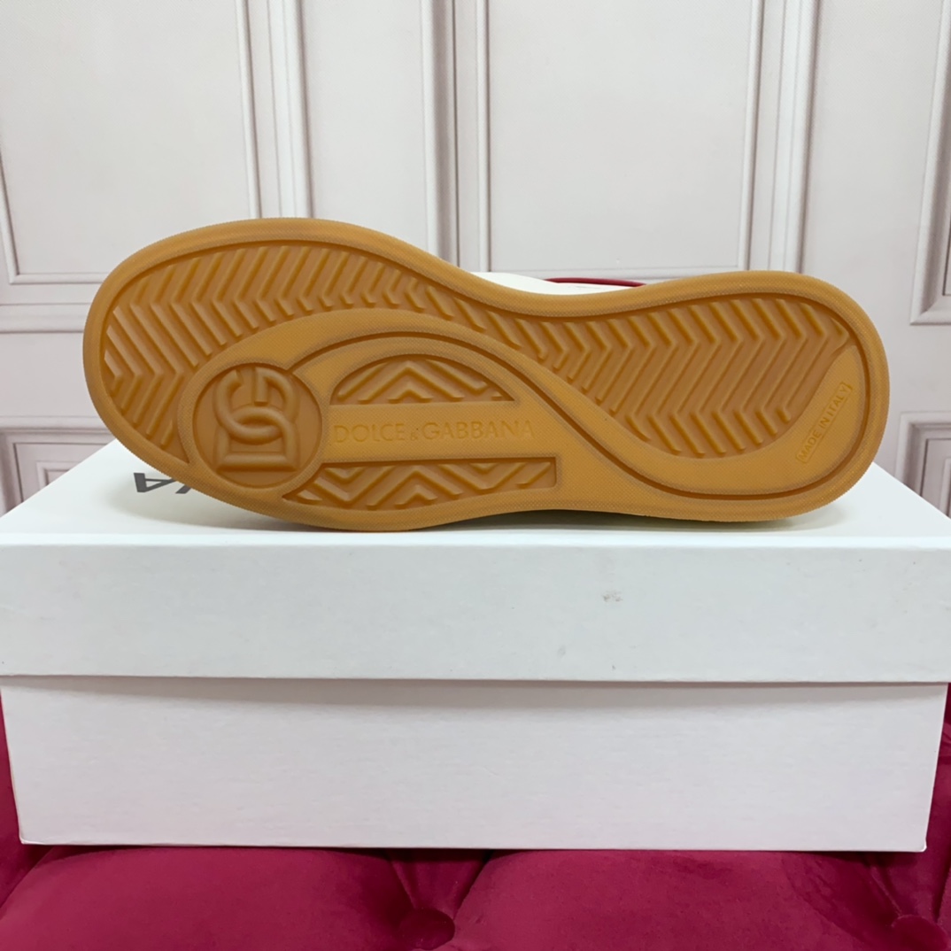 Dolce & Gabbana New Roma Sneakers - DopestKickz
