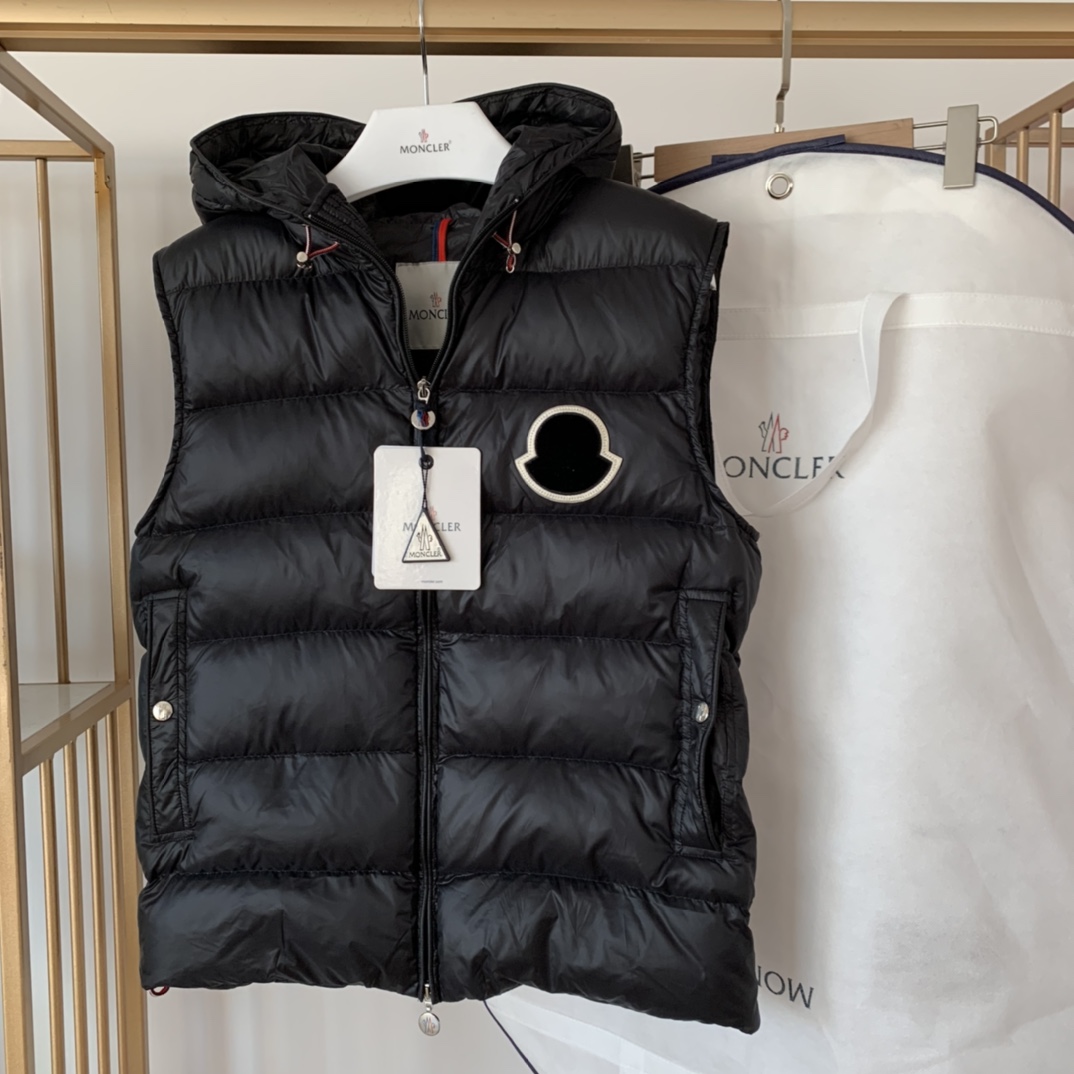 Moncler Black Vanoise Hooded Gilet - DopestKickz