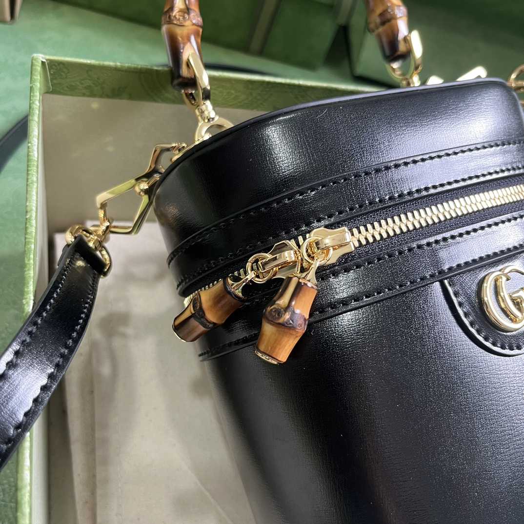 Gucci Mini Bamboo Shoulder Bag (15.5x 13.5x 4cm) - DopestKickz
