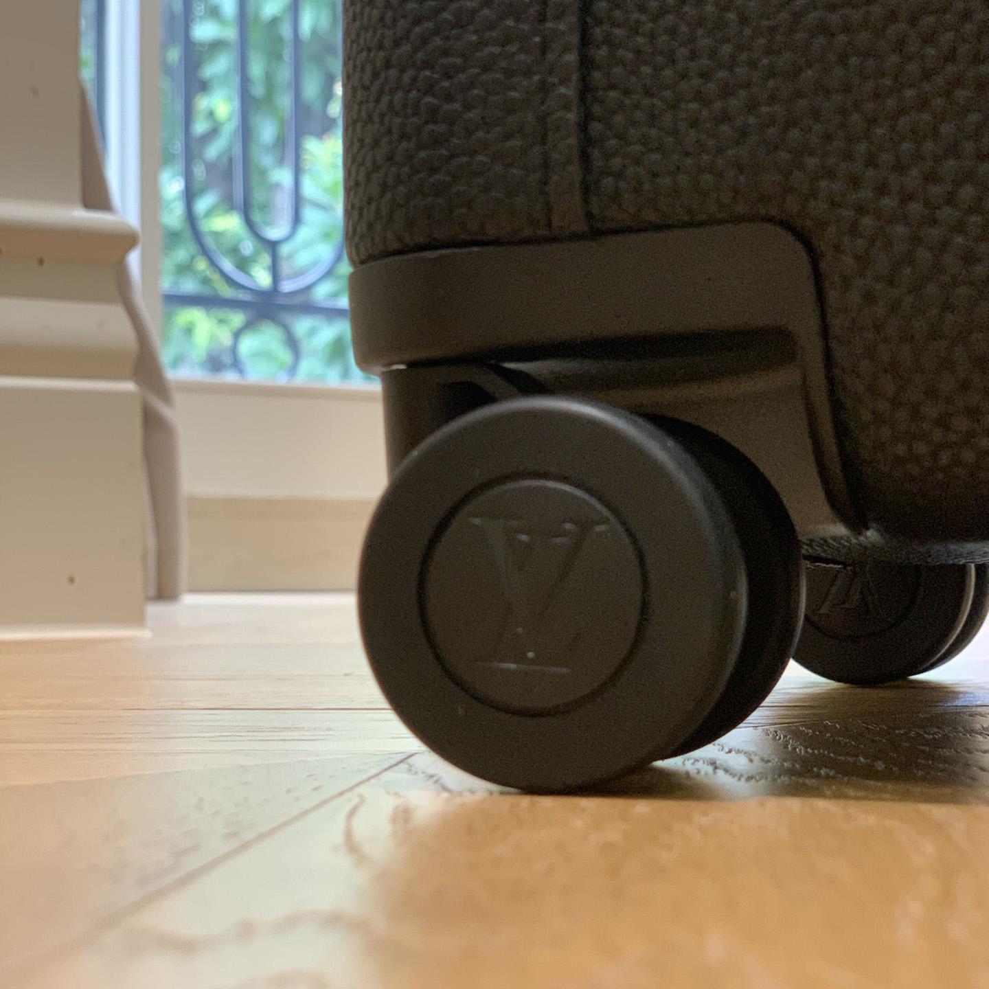 Louis Vuitton Horizon 55 Luggage (38*55*21cm) - DopestKickz