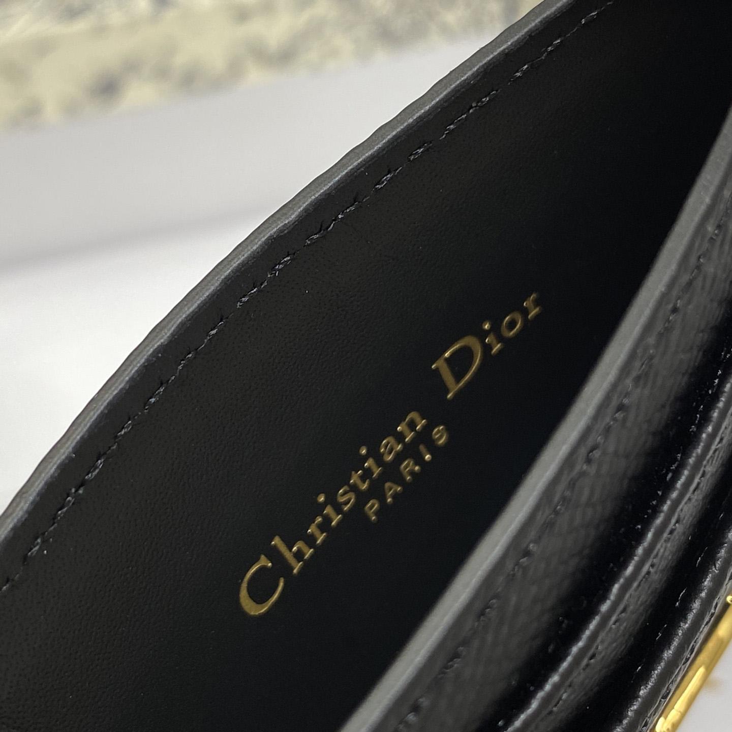 Dior 30 Montaigne Five-Slot Card Holder - DopestKickz