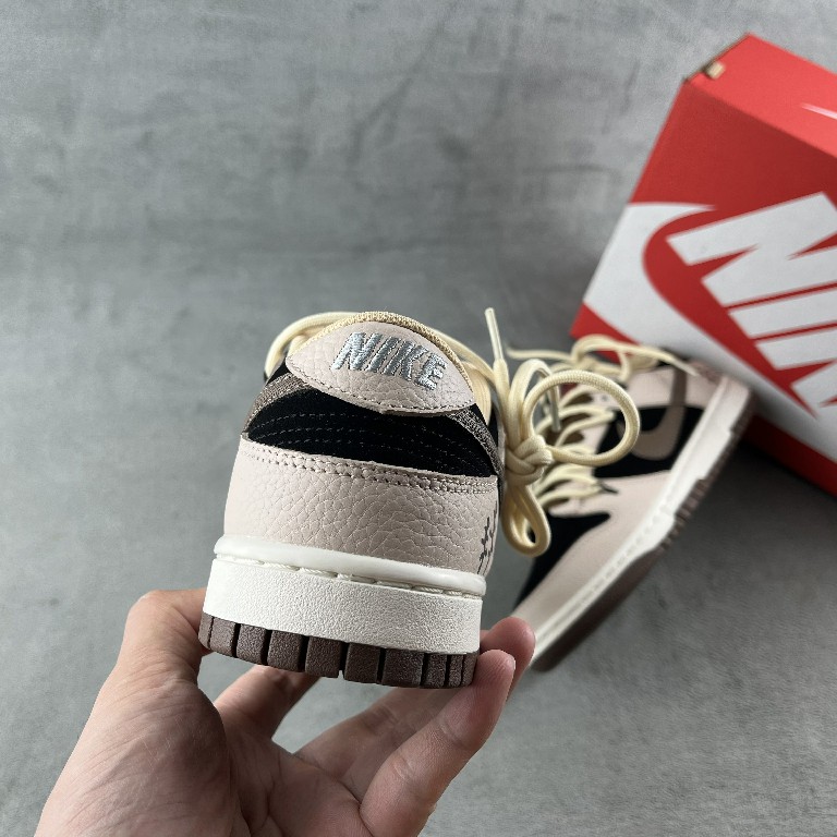 Nike Dunk Low  Sneaker    DR9704-200 - DopestKickz