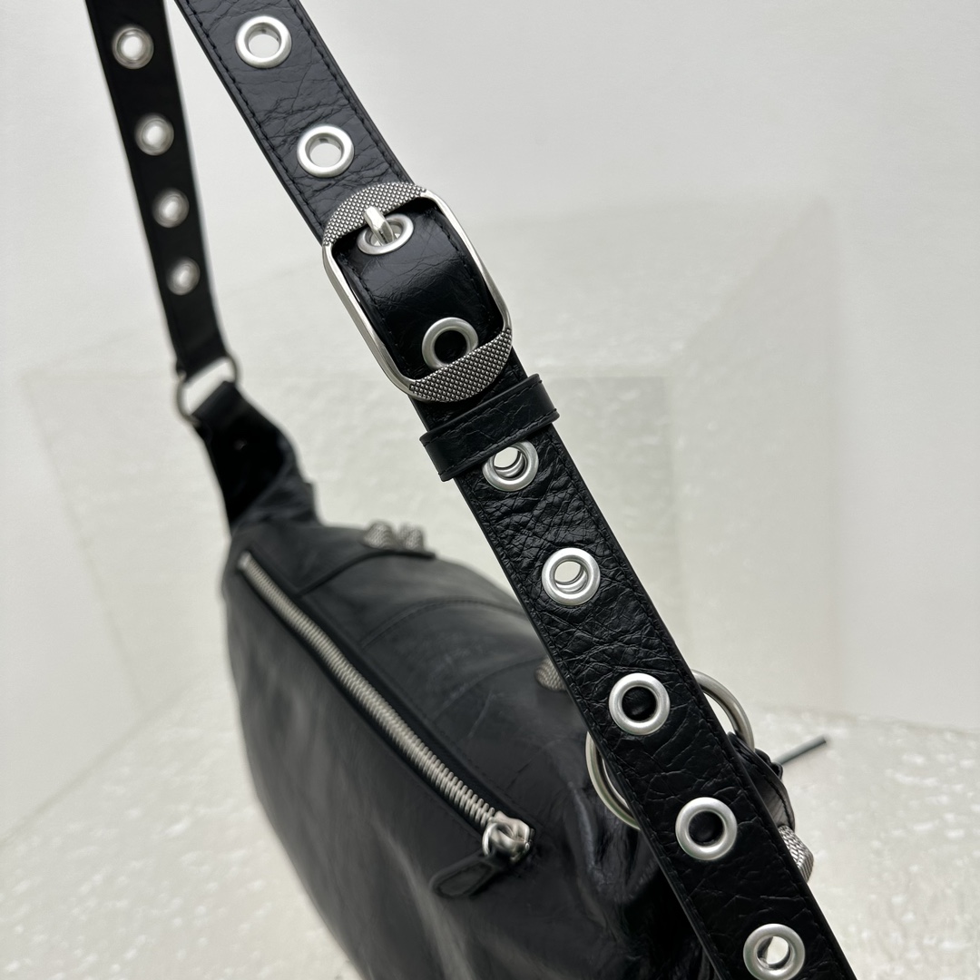 Balenciaga Le Cagole Belt Bag (20cm*42cm*18cm) - DopestKickz