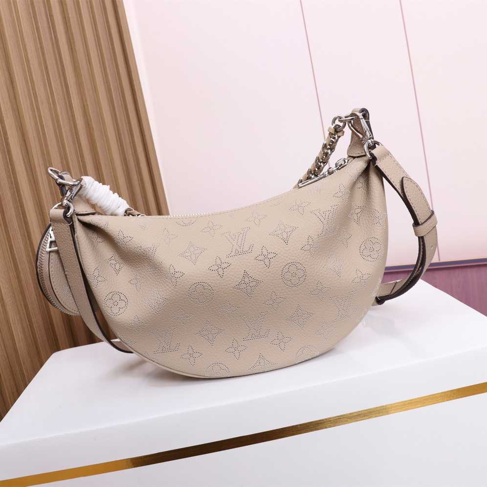 Louis Vuitton Baia PM (26 *17 *7.5cm)    M22820 - DopestKickz