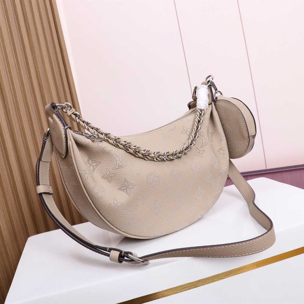 Louis Vuitton Baia PM (26 *17 *7.5cm)    M22820 - DopestKickz