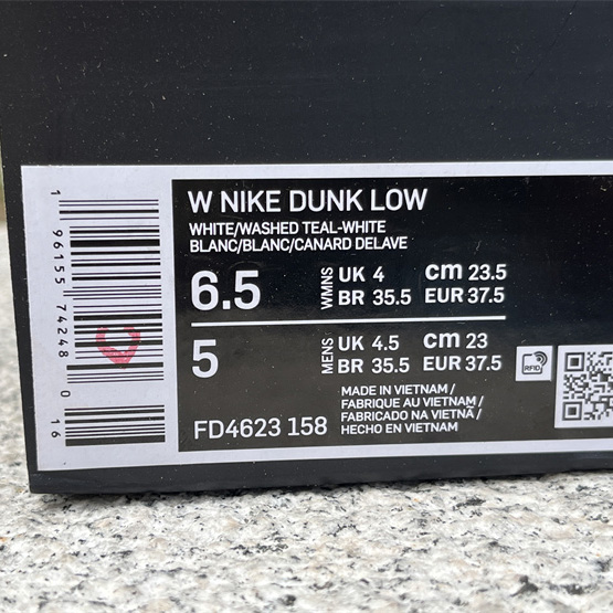 Nike Dunk Low Sneaker      FD4623-158 - DopestKickz