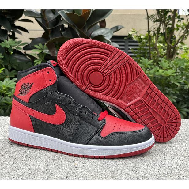 Air Jordan 1 “Banned” Sneaker      432001-001  - DopestKickz