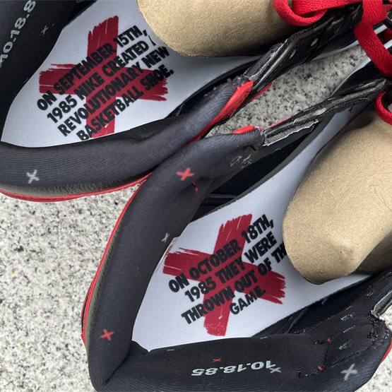 Air Jordan 1 “Banned” Sneaker      432001-001  - DopestKickz