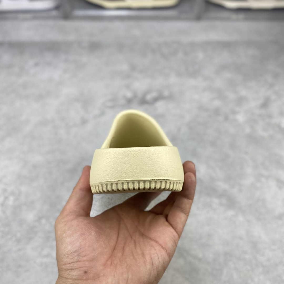 Nike Calm Slide   FD4116-400 - DopestKickz