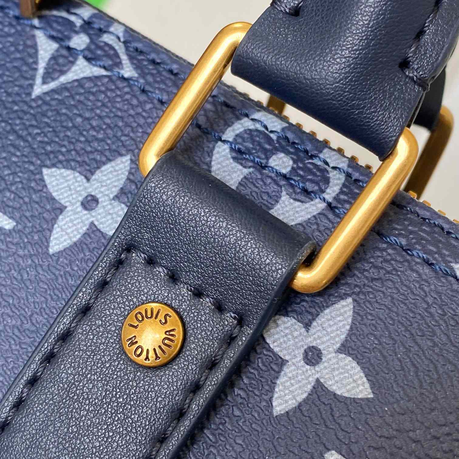 Louis Vuitton Keepall Bandoulière 25(21x12x9cm)  M46804 - DopestKickz