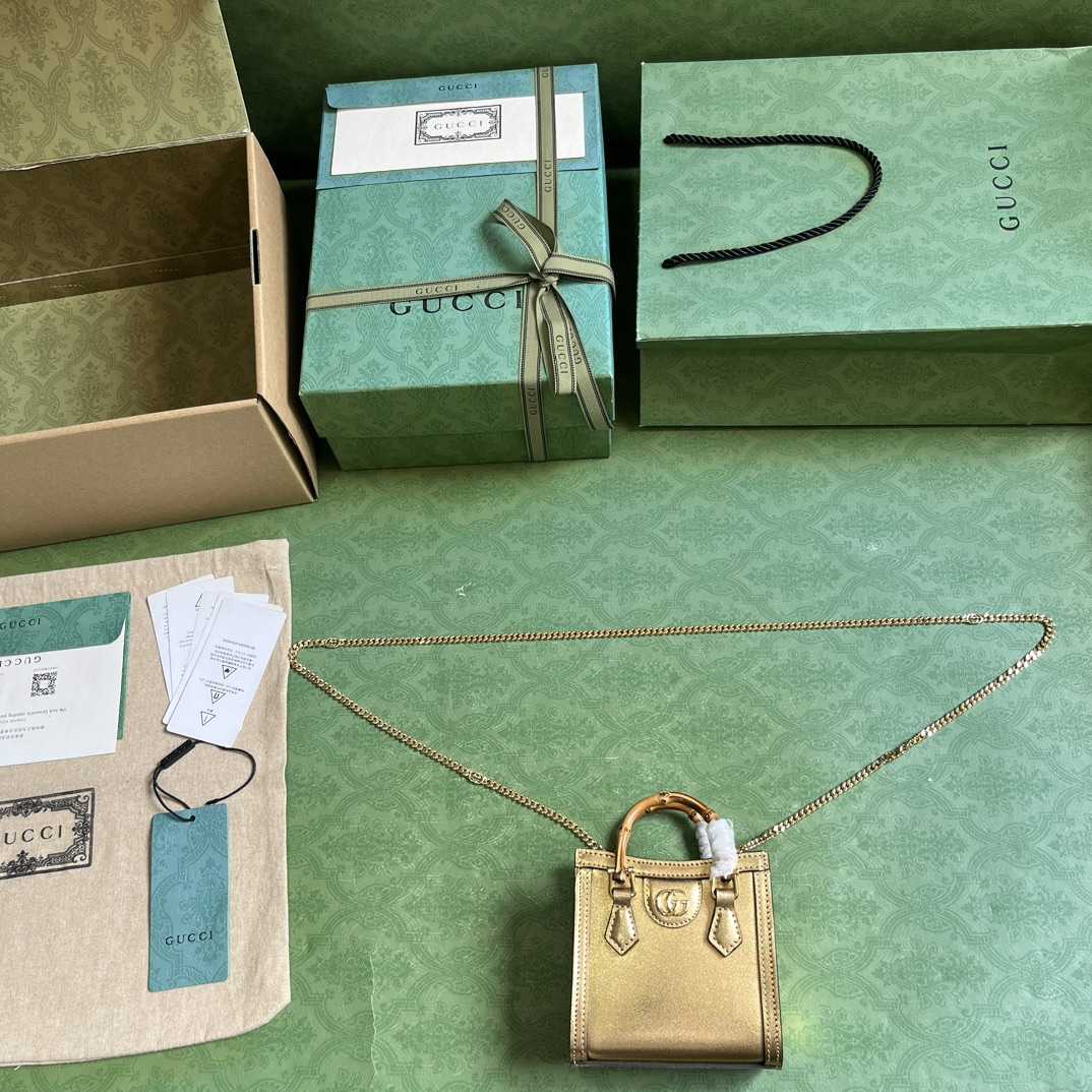 Gucci Diana Super Mini Bag (16.5x 12x 6cm) - DopestKickz