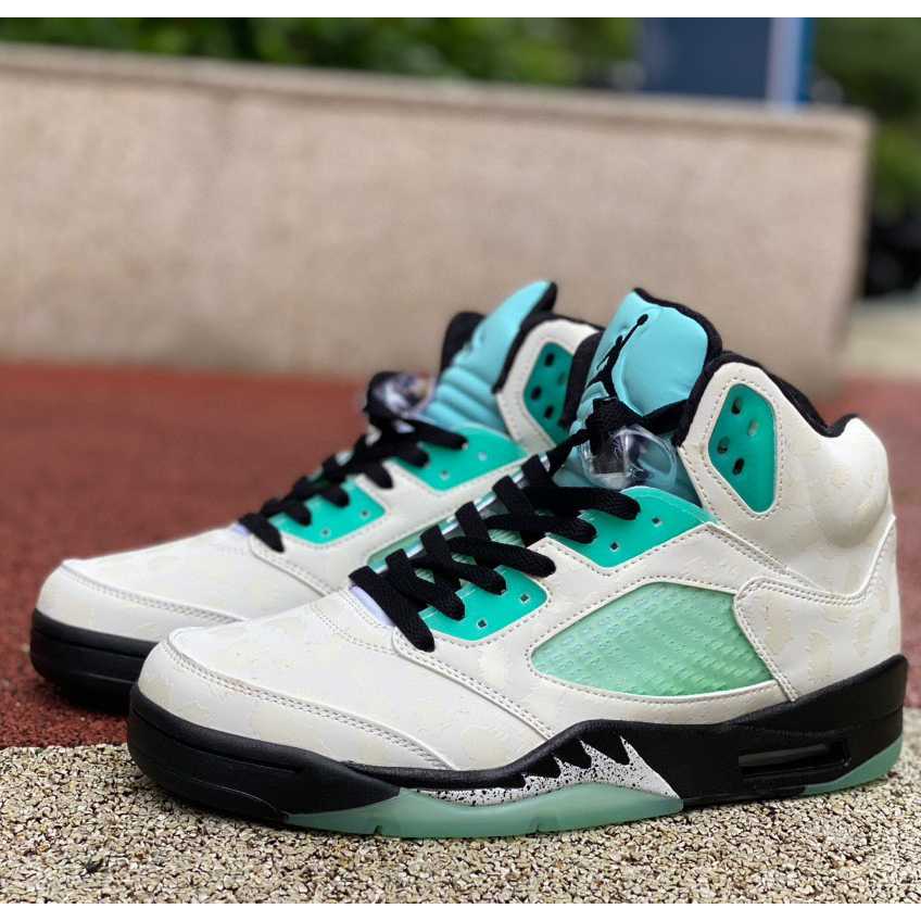 Air Jordan 5 AJ5 Sneakers     CN2932-100 - DopestKickz